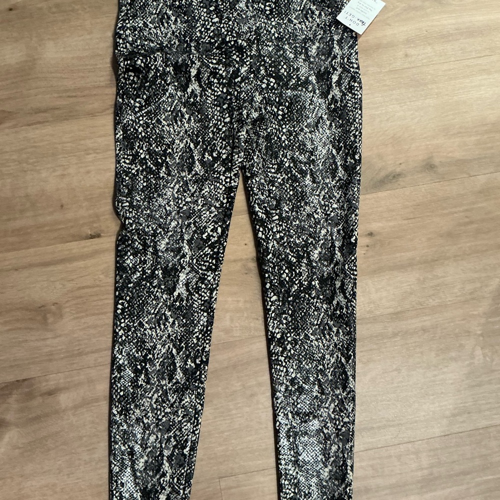 SPANX Black & White Snake-Print Leggings